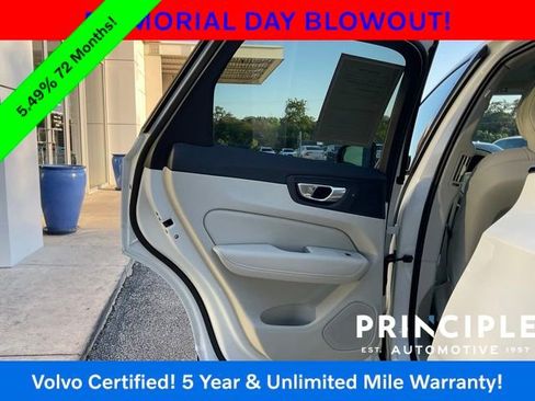 Certified 2024 Volvo XC60 B5 Core w/ Protection Package Premier AWD/4WD image 27
