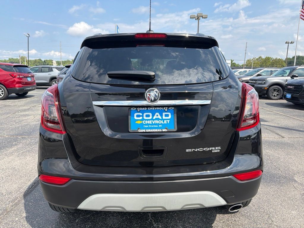 Used 2022 Buick Encore Preferred w/ Safety Package AWD/4WD image 4