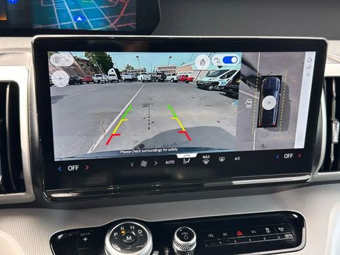 Used 2025 Ford Expedition Active RWD image 5
