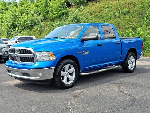 Used 2021 RAM 1500 Tradesman w/ Tradesman SXT Package AWD/4WD image 3