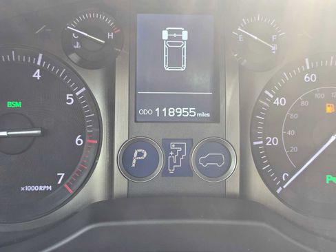 Used 2018 Lexus GX 460 Premium AWD/4WD image 27