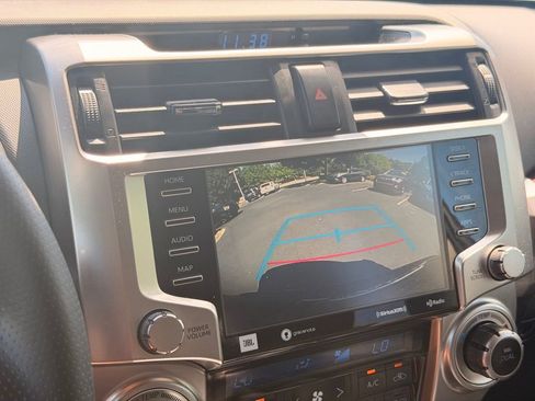 Used 2020 Toyota 4Runner Limited AWD/4WD image 33
