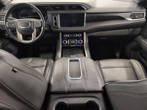 Used 2022 GMC Yukon Denali w/ Denali Ultimate Package AWD/4WD image 6