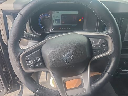 Used 2023 Ford Bronco Black Diamond AWD/4WD image 14