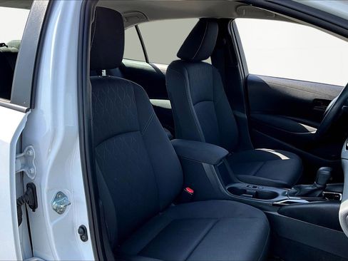 Used 2024 Toyota Corolla LE image 28