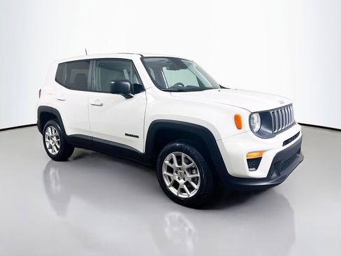 Used 2023 Jeep Renegade Latitude AWD/4WD image 24