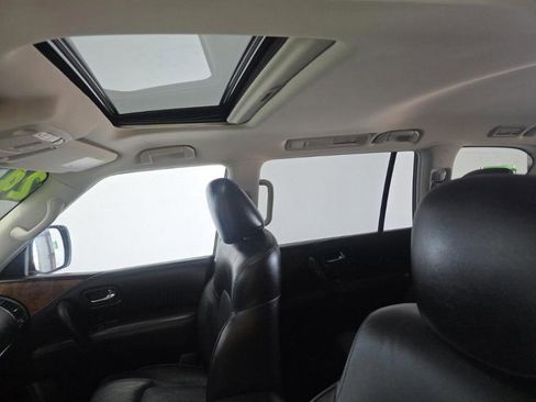 Used 2024 Nissan Armada SL w/ Captain's Chairs Package RWD image 9