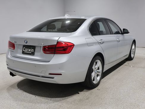 Used 2017 BMW 330i xDrive Sedan AWD/4WD image 2