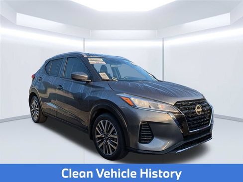 Certified 2024 Nissan Kicks SV FWD image 6