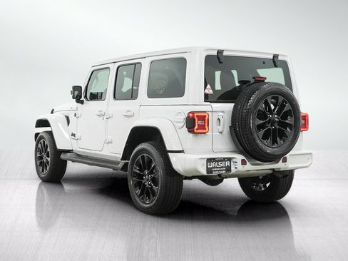 Used 2021 Jeep Wrangler Unlimited Sahara AWD/4WD image 3
