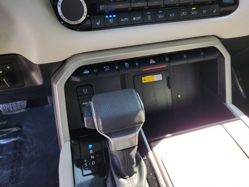 Used 2024 Toyota Sequoia Capstone AWD/4WD image 15