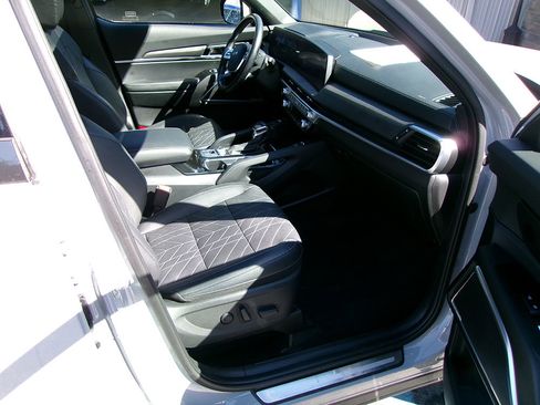 Used 2023 Kia Telluride SX X-Line image 9