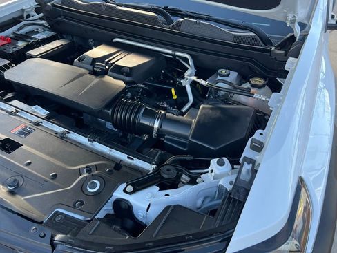 Used 2024 Chevrolet Colorado Trail Boss w/ Technology Package image 52