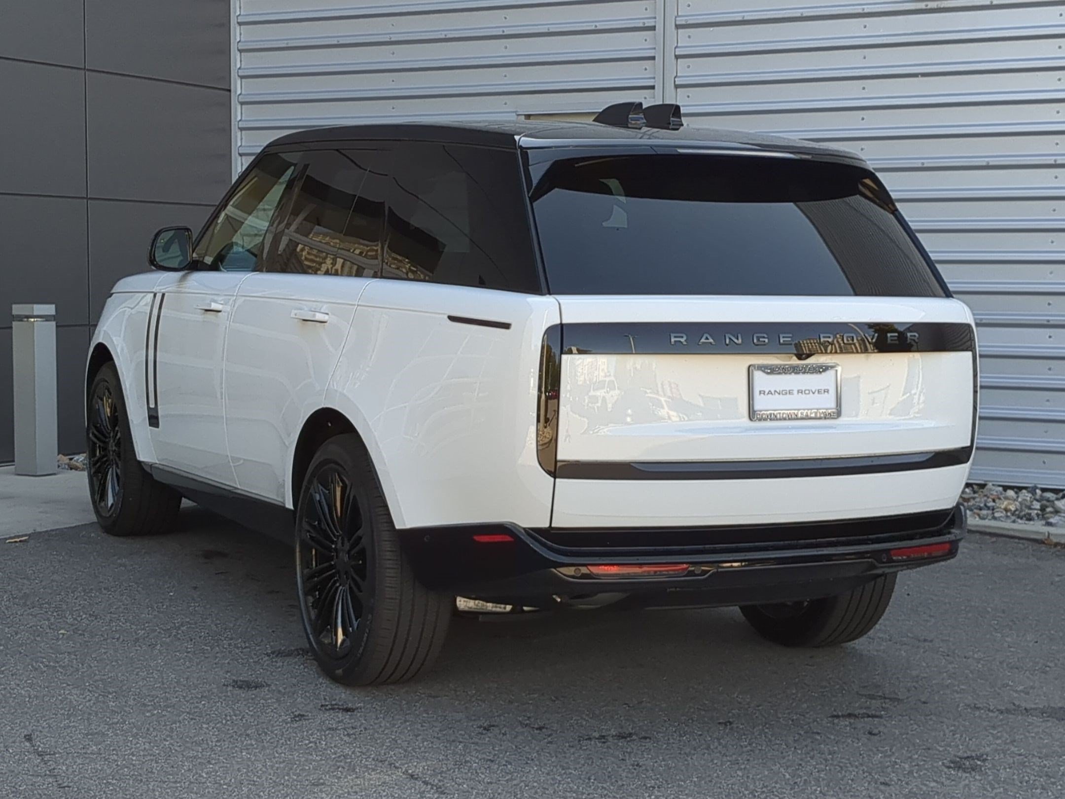 New 2026 Land Rover Range Rover SE AWD/4WD image 7