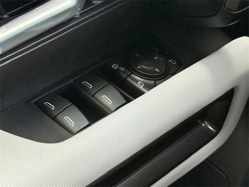 New 2025 GMC Hummer EV 2X w/ LPO, Dark Essentials Package image 34