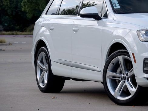 Used 2019 Audi Q7 3.0T Prestige w/ Prestige Package image 18