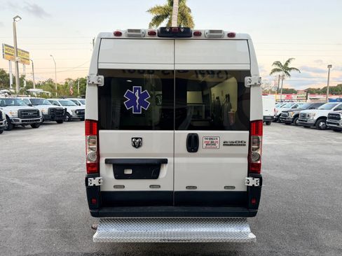 Used 2022 RAM ProMaster 3500 w/ Premium Appearance Group image 5