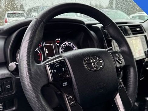 Used 2020 Toyota 4Runner TRD Off-Road Premium image 11