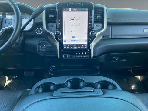 Used 2024 RAM 2500 Laramie image 11