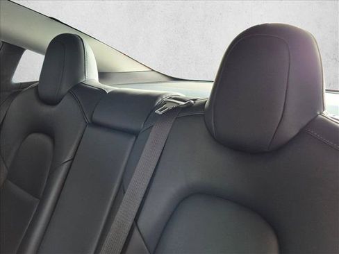 Used 2019 Tesla Model 3 Mid Range RWD image 13