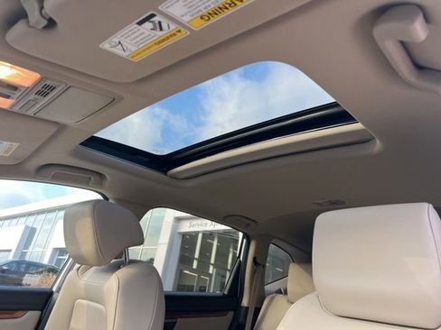 Used 2022 Honda CR-V Touring image 29