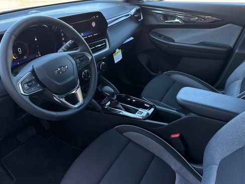 New 2026 Chevrolet TrailBlazer LT w/ Convenience Package FWD image 10