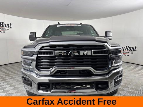 Used 2026 RAM 2500 Big Horn AWD/4WD image 3