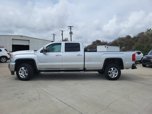 Used 2018 GMC Sierra 3500 SLT w/ Duramax Plus Package image 8