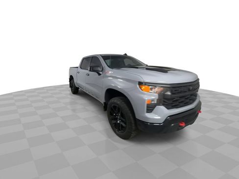 Used 2025 Chevrolet Silverado 1500 Custom Trail Boss image 2
