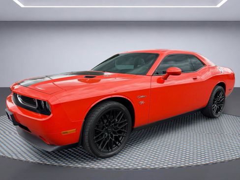 Used 2009 Dodge Challenger R/T RWD image 1