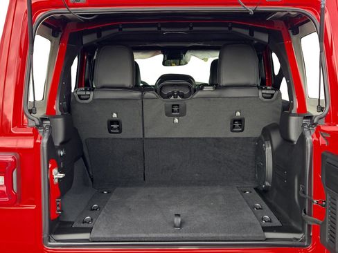 New 2026 Jeep Wrangler Sahara image 10