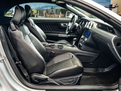 Used 2020 Ford Mustang Premium RWD image 22