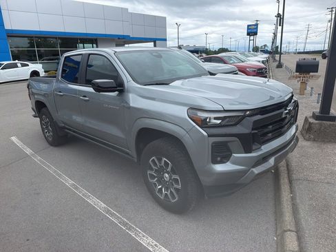 Used 2024 Chevrolet Colorado Z71 w/ Z71 Convenience Package 2 AWD/4WD image 1