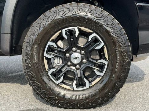 New 2026 Chevrolet Silverado 1500 ZR2 AWD/4WD image 20