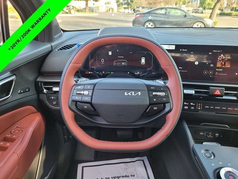 New 2026 Kia Sportage SX Prestige image 12