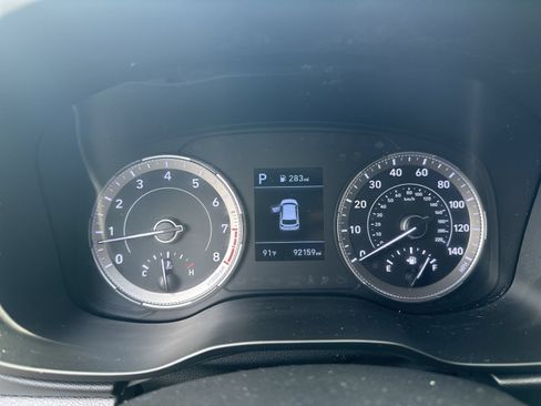 Used 2020 Hyundai Venue SEL w/ Convenience Package FWD image 10