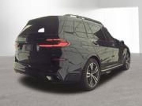 Used 2026 BMW X7 xDrive40i AWD/4WD image 3