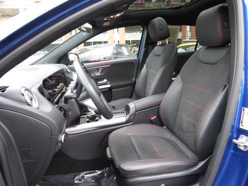 Used 2025 Mercedes-Benz GLA 250 4MATIC image 18