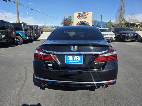 Used 2017 Honda Accord Sport image 6