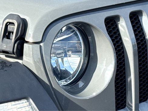 Certified 2022 Jeep Wrangler Unlimited Sport image 5