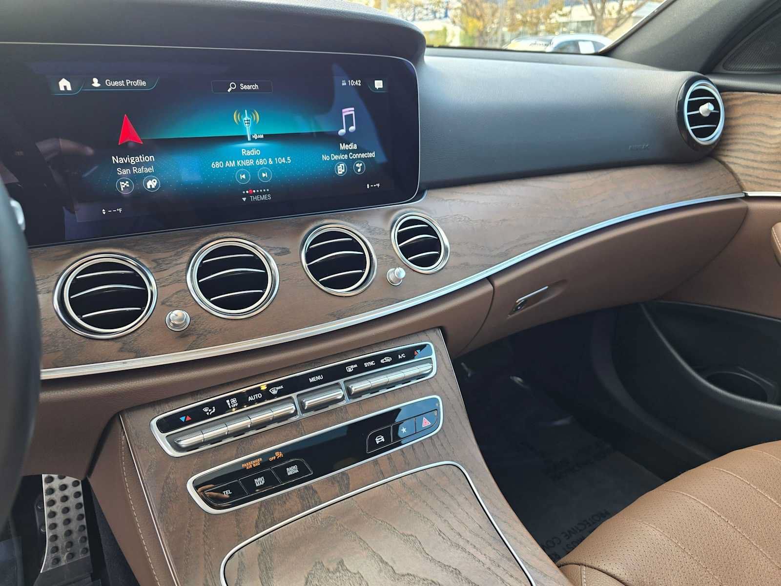 Used 2023 Mercedes-Benz E 450 4MATIC All-Terrain Wagon image 26
