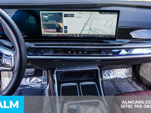 Used 2025 BMW i7 eDrive50 w/ M Sport Package RWD image 42