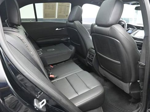 Used 2019 Cadillac XT4 Sport w/ LPO, Midnight Sport Package FWD image 26