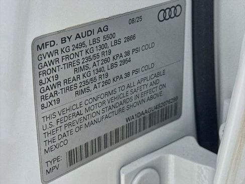 Certified 2025 Audi Q5 Premium w/ Convenience Package AWD/4WD image 32