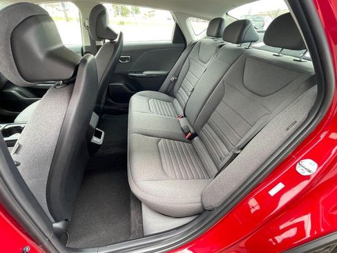 Used 2025 Kia K4 EX image 14