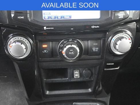 Used 2015 Toyota 4Runner Trail AWD/4WD image 23