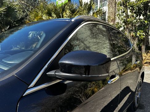 Used 2021 Maserati Levante image 15