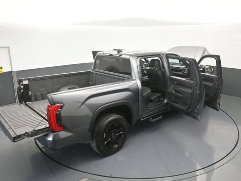Used 2025 Toyota Tundra SR5 w/ SR5 Convenience Package AWD/4WD image 65