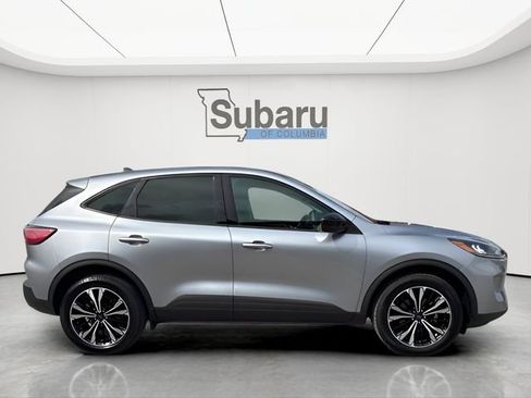 Used 2021 Ford Escape SE w/ SE Sport Appearance Package image 13