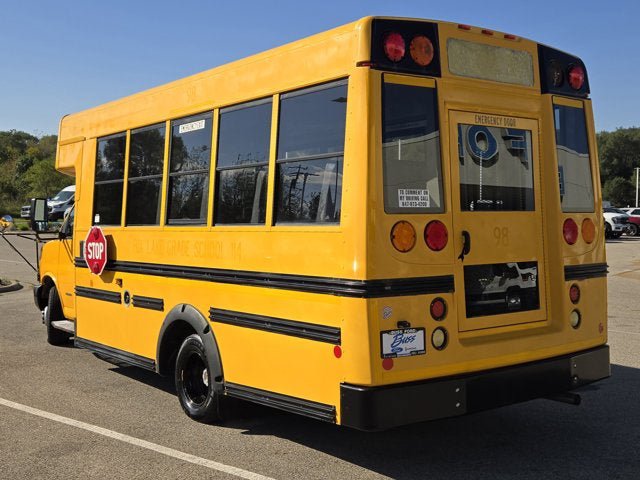 Used 2014 Chevrolet Express 4500 RWD image 8